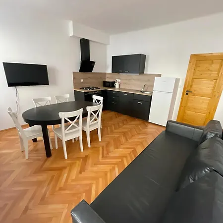 Prijetno Stanovanje V Modernem Slogu