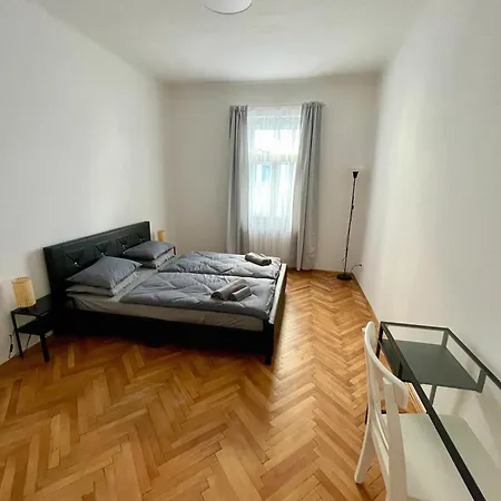 Prijetno Stanovanje V Modernem Slogu *